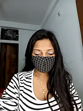 nila-404 online show from December 4, 5:56 pm