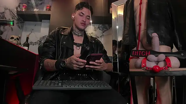 AlecBanne online show from April 1, 10:50 pm