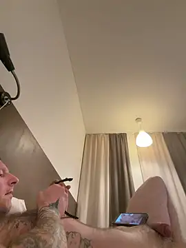 Mariogorti1992 online show from December 3, 4:39 pm