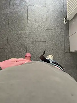 Dodo2223 online show from January 19, 1:04 pm