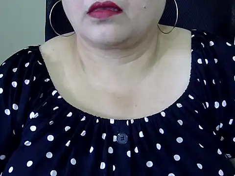 Snapshot of Soniya_Sha chatting on June 5, 7:36 am Soniya Sha online show from June 5, 7:36 am