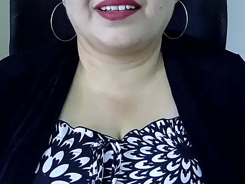 Snapshot of Soniya_Sha chatting on June 2, 7:41 am Soniya Sha online show from June 2, 7:41 am