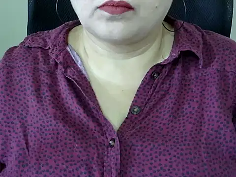 Snapshot of Soniya_Sha chatting on May 16, 8:24 am Soniya Sha online show from May 16, 8:24 am