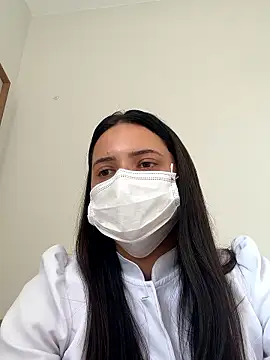 flor model online show from January 18, 5:16 pm