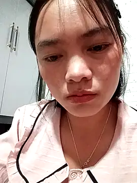 Maimey2x online show from December 3, 3:55 pm