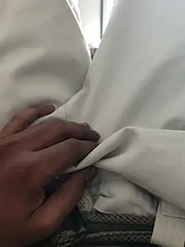 boyfromMum bai online show from December 5, 7:51 am