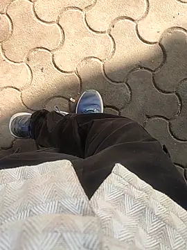 boyfromMum bai online show from March 7, 11:59 am