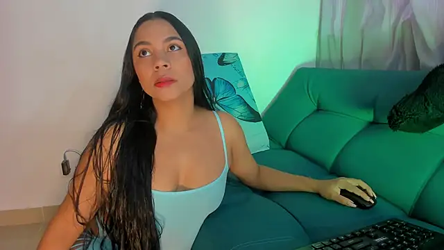 Snapshot of Nanny_11 chatting on February 23, 10:10 pm Nanny 11 online show from February 23, 10:10 pm