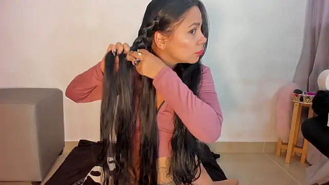 Nanny 11 online show from April 12, 9:29 pm