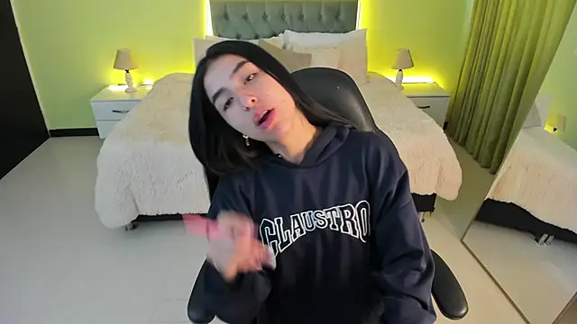 Celeste Rous   online show from January 9, 12:34 pm