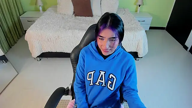 Celeste Rous   online show from February 17, 12:02 pm