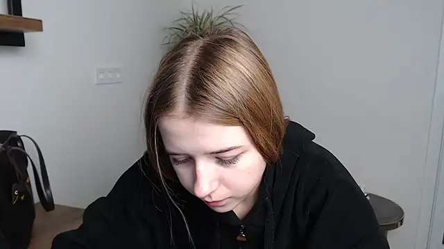 SweetBellaa  online show from December 5, 10:03 am