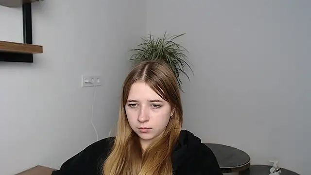 SweetBellaa  online show from December 17, 11:48 am