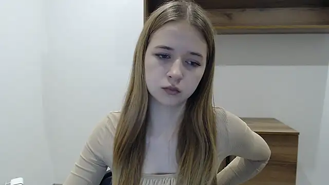 SweetBellaa  online show from December 18, 10:41 am