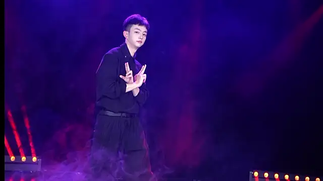 BOYgayHouse- online show from December 4, 9:41 am