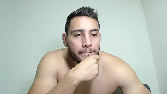 Snapshot of Seank_Noszka chatting on May 14, 4:53 am Seank Noszka online show from May 14, 4:53 am