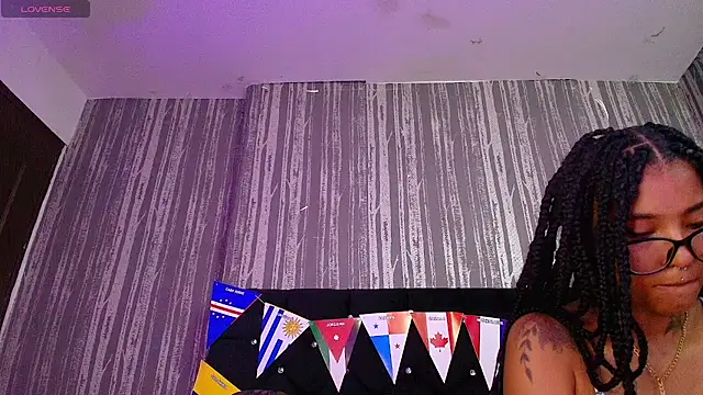 Snapshot of Elizabetth_Roman chatting on June 18, 2:22 pm Elizabetth Roman online show from June 18, 2:22 pm
