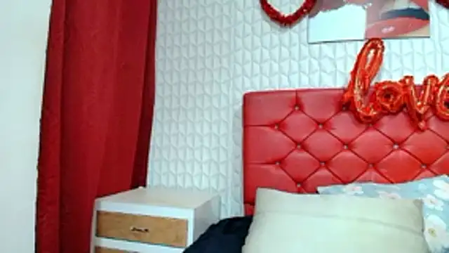 Elizabetth Roman online show from March 21, 8:24 pm