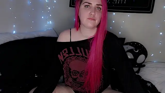 MaryMary  online show from February 13, 6:19 pm