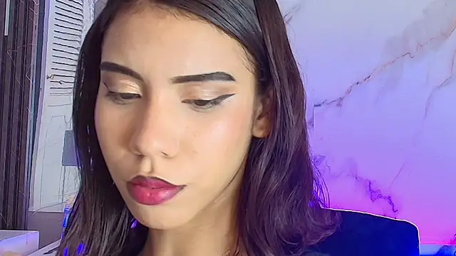 BellaHarpeer online show from February 7, 8:17 pm