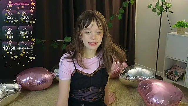 Lace Thrill online show from March 18, 9:04 pm