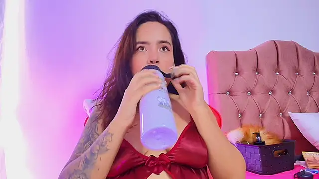 sara santana   online show from February 14, 1:55 pm