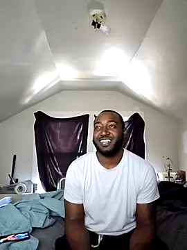 iLOVETRAY96 online show from February 20, 3:14 pm