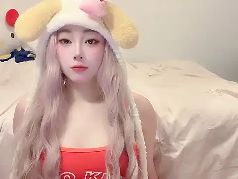 fayebabe online show from December 4, 6:18 pm