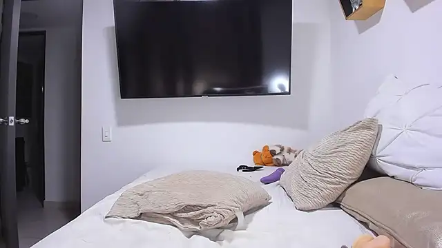 valen or online show from April 2, 12:51 am