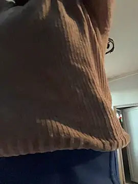 tesaa1212 online show from January 10, 1:50 pm