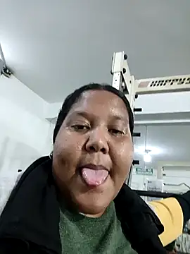 VaneandRossy online show from May 8, 9:51 pm