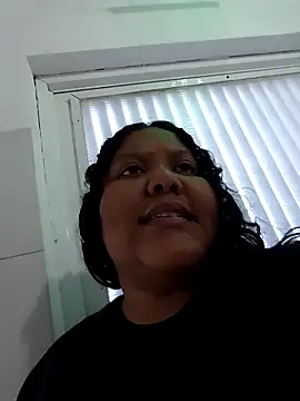 VaneandRossy online show from April 13, 10:25 pm