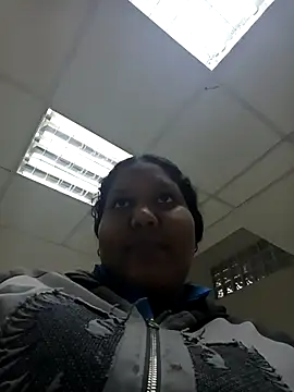 VaneandRossy online show from February 13, 11:43 am