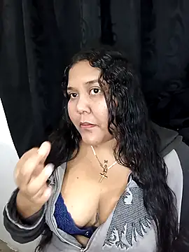 VaneandRossy online show from December 16, 1:10 am