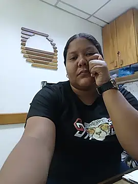 VaneandRossy online show from May 31, 1:06 pm