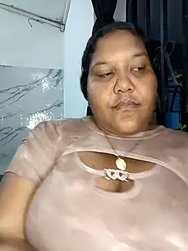 VaneandRossy online show from February 21, 10:45 pm