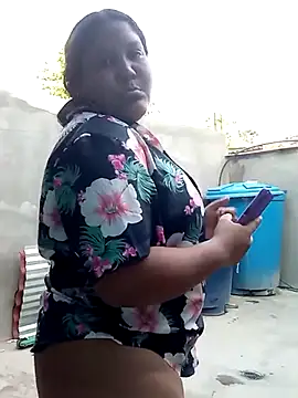 VaneandRossy online show from January 17, 9:40 pm