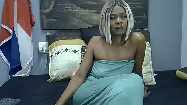 Snapshot of DivineEbonyGrace chatting on June 24, 5:11 pm DivineEbonyGrace online show from June 24, 5:11 pm
