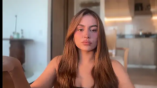 miaferrer777 online show from March 14, 10:27 pm