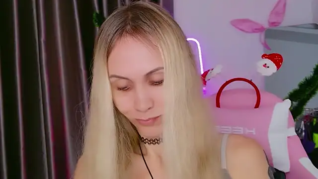 betty xoxoo online show from December 14, 12:22 pm