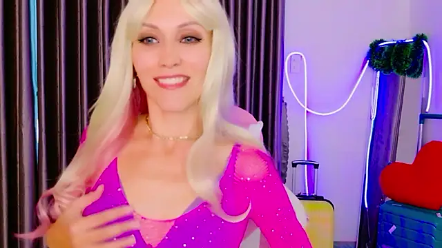 betty xoxoo online show from February 13, 10:37 am