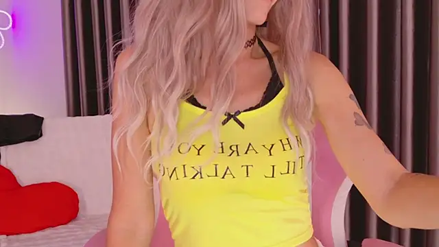 betty xoxoo online show from July 9, 10:15 am