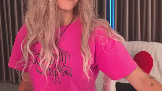 betty xoxoo online show from April 25, 12:19 pm