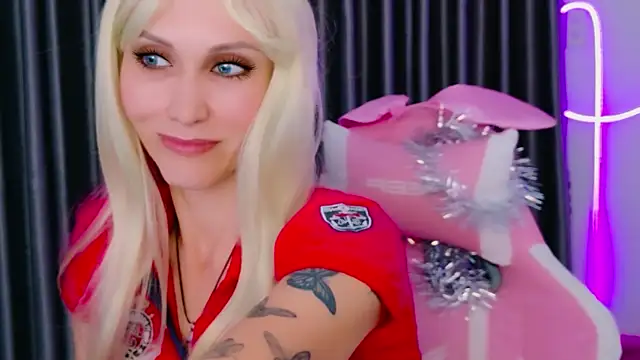 betty xoxoo online show from February 5, 11:17 am