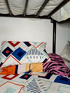 modelo hot online show from April 14, 3:44 am