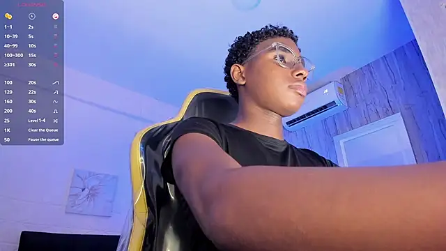 teylor lovee online show from March 15, 9:11 pm