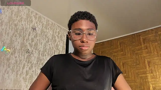 Snapshot of teylor_lovee chatting on February 19, 8:50 pm teylor lovee online show from February 19, 8:50 pm