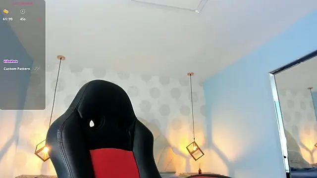 Snapshot of VENUSGREYS1 chatting on May 9, 12:08 pm VENUSGREYS1 online show from May 9, 12:08 pm