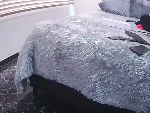 Fernanda andrew online show from March 30, 4:19 pm