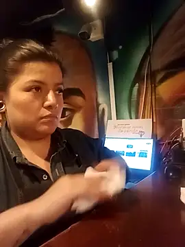 Snapshot of Luna_Maar_ chatting on December 17, 12:04 am Luna Maar online show from December 17, 12:04 am